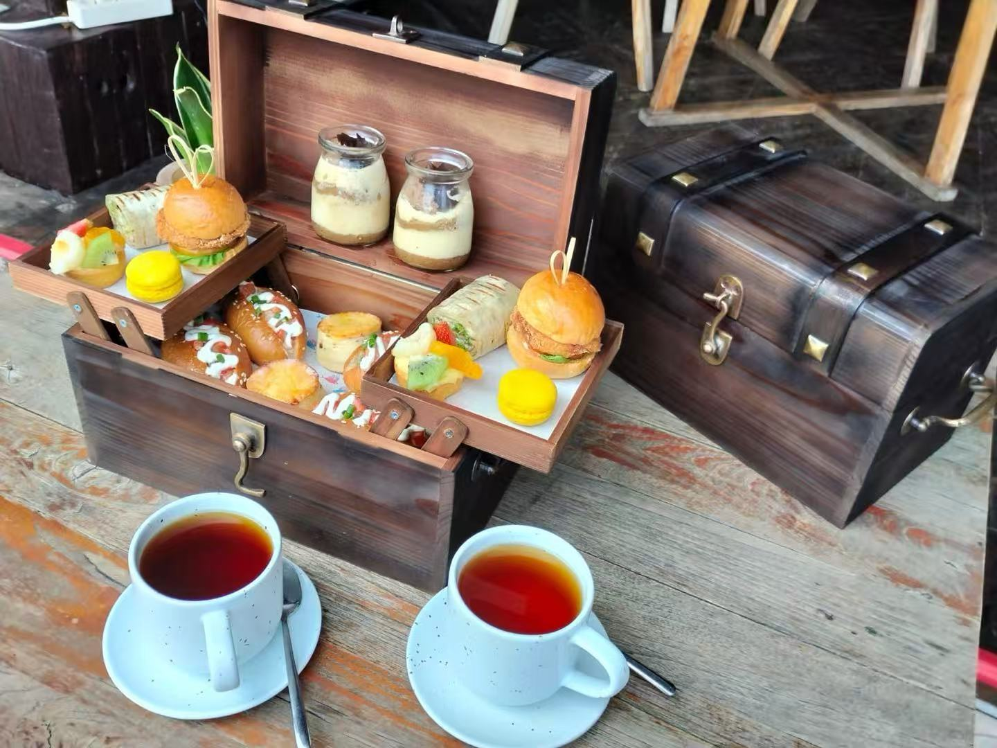 Rossterfish beach club 藏寶箱下午茶